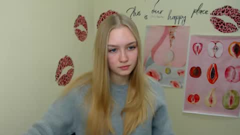 Clara online show from January 7, 1:03 pm
