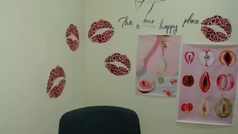 Clara online show from January 24, 1:25 pm