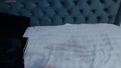  Mari  online show from November 13, 9:30 am