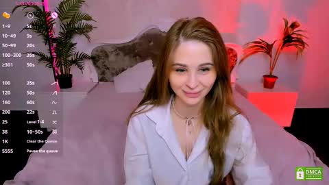 Snapshot of _mari_clark chatting on September 19, 4:44 am Eva online show from September 19, 4:44 am