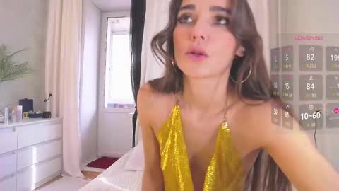 Snapshot of _maridragon_ chatting on October 3, 8:30 am Mari online show from October 3, 8:30 am