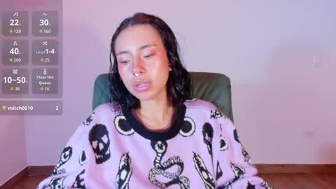 Mavis  online show from November 3, 8:57 pm