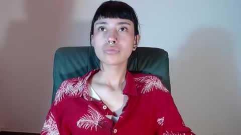 Mavis  online show from October 20, 8:45 pm