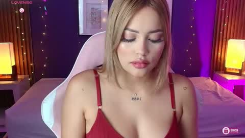 Snapshot of _meliblue chatting on October 3, 7:30 pm Meli online show from October 3, 7:30 pm