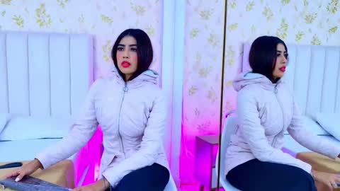 Mia Monroe online show from October 10, 7:52 pm