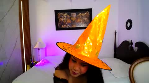  Mia  online show from October 9, 1:26 pm