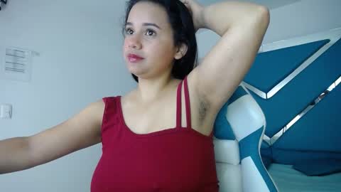 Snapshot of _miaaleon chatting on December 20, 2:49 pm Mia online show from December 20, 2:49 pm