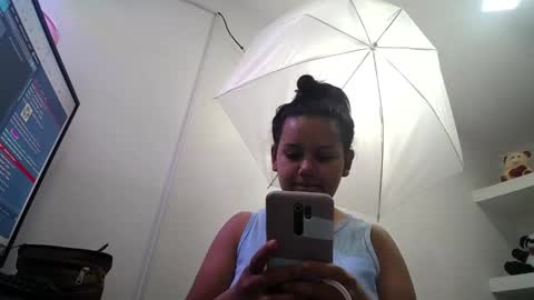 Snapshot of _miaaleon chatting on January 30, 12:48 pm Mia online show from January 30, 12:48 pm
