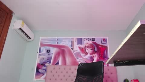 Snapshot of _miia_sweet chatting on December 18, 12:07 pm Paula online show from December 18, 12:07 pm