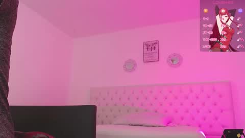 Snapshot of _miia_sweet chatting on October 6, 11:49 am Paula online show from October 6, 11:49 am