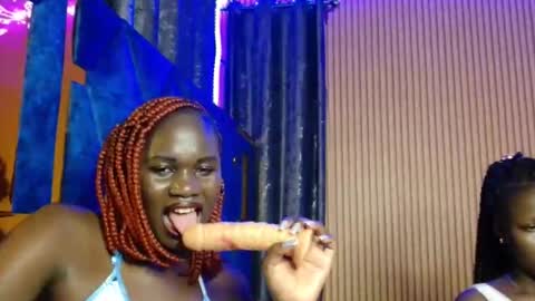 Milah online show from November 8, 10:48 pm