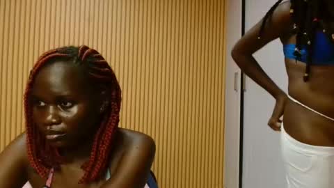 Milah online show from November 24, 6:32 pm