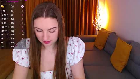 Mia online show from March 5, 7:05 am