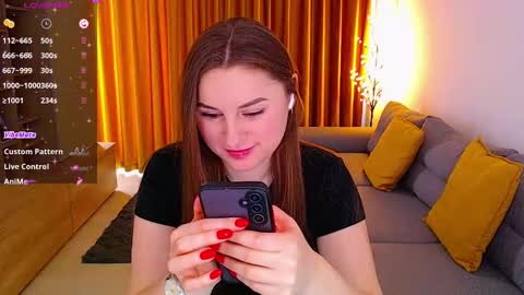 Mia online show from February 11, 10:03 am