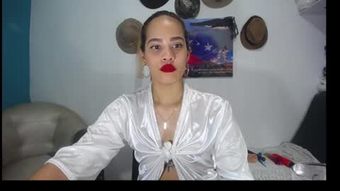 _misspriss online show from July 4, 11:00 pm