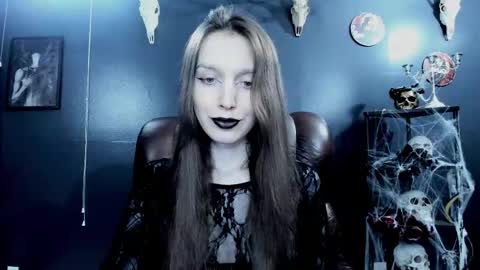 _naamah online show from September 19, 7:24 pm