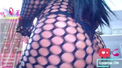 nahomi  online show from September 30, 5:02 am