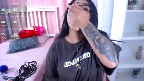 nahomi  online show from February 25, 3:09 am