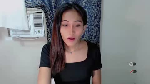 jenny claire online show from October 9, 6:17 am