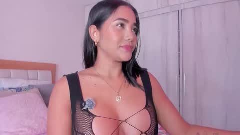 Snapshot of _natasha18_ chatting on October 23, 11:49 am  Natasha online show from October 23, 11:49 am