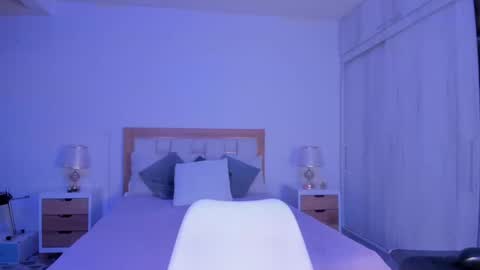 Snapshot of _natasha18_ chatting on January 9, 12:09 pm  Natasha online show from January 9, 12:09 pm