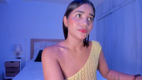 Snapshot of _natasha18_ chatting on January 27, 11:32 am  Natasha online show from January 27, 11:32 am