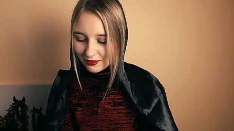 Nica online show from October 31, 12:20 pm