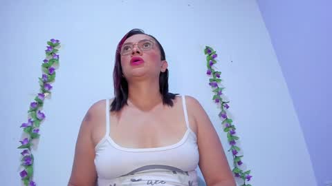 juliana online show from January 25, 9:47 am