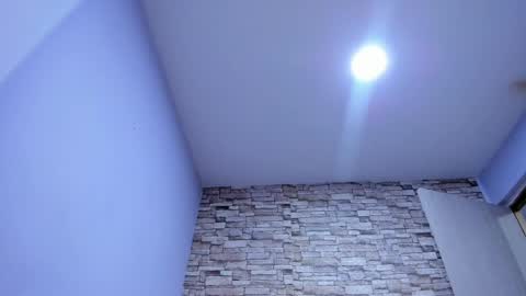 juliana online show from March 12, 9:02 am