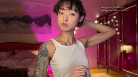 Snapshot of _octopussy_ chatting on February 8, 6:11 pm Mikayla online show from February 8, 6:11 pm