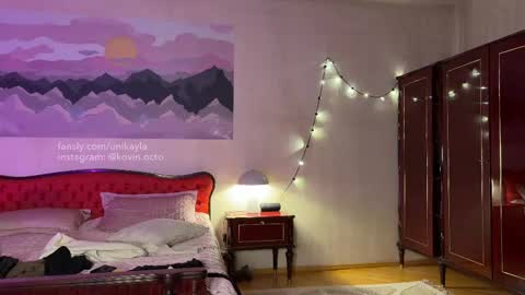 Snapshot of _octopussy_ chatting on February 17, 5:25 am Mikayla online show from February 17, 5:25 am