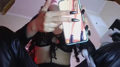 Snapshot of _owner_ chatting on September 11, 1:55 pm The Supreme Goddess Rose online show from September 11, 1:55 pm