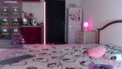 Snapshot of _pinkypay chatting on December 27, 7:40 am Pinky online show from December 27, 7:40 am