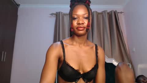 pixie online show from January 25, 5:15 pm