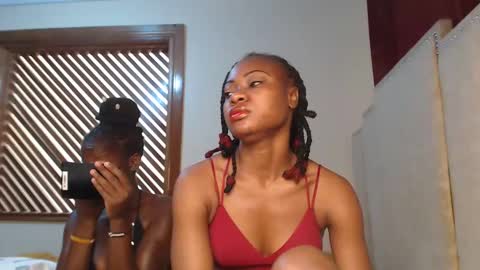 pixie online show from March 1, 6:03 am