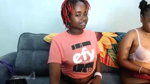 _prettyred online show from November 12, 3:37 am