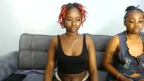 _prettyred online show from November 16, 11:16 pm