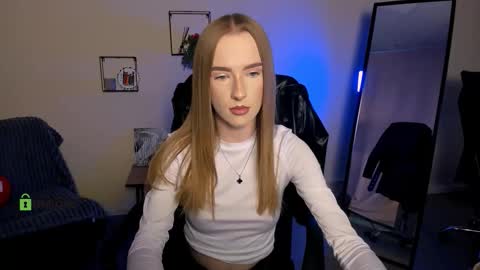 Snapshot of _princess_rosie chatting on September 26, 7:22 pm ur dear Rosie online show from September 26, 7:22 pm