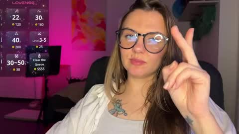 Snapshot of _private_person_ chatting on January 22, 5:59 pm HADLY see u online 0312 online show from January 22, 5:59 pm