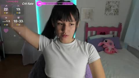 Snapshot of _roxy_1 chatting on December 4, 1:25 am veronik independent model online show from December 4, 1:25 am