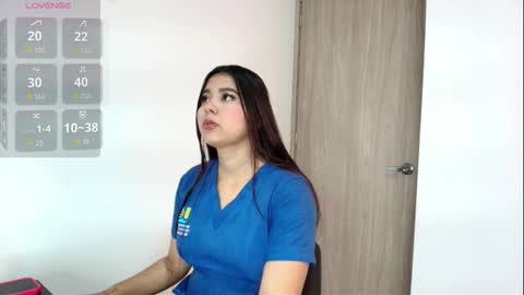 SAMARA SMITH  online show from October 20, 11:57 am