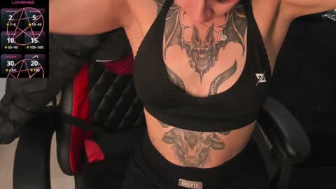 Selene online show from December 15, 4:37 pm
