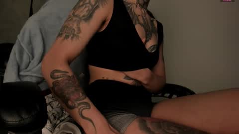 Selene online show from November 28, 3:04 pm