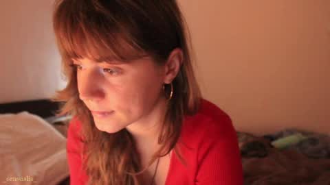 Snapshot of _sensualia_ chatting on February 28, 5:37 pm Lia online show from February 28, 5:37 pm