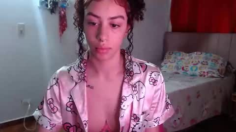 _shanellxxx online show from June 8, 8:19 pm
