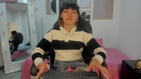 Snapshot of _sharlotte777 chatting on September 29, 2:00 pm _sharlotte777 online show from September 29, 2:00 pm