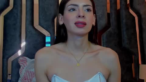 _silvia_vega_ online show from March 5, 10:55 am