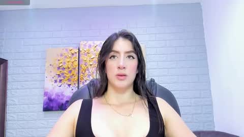 Snapshot of _sofia_cruz chatting on October 15, 7:05 pm    640  200   online show from October 15, 7:05 pm