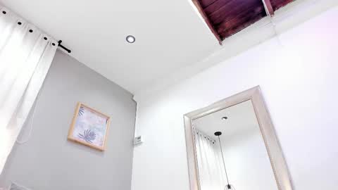 Snapshot of _sofia_cruz chatting on October 17, 7:17 pm    640  200   online show from October 17, 7:17 pm