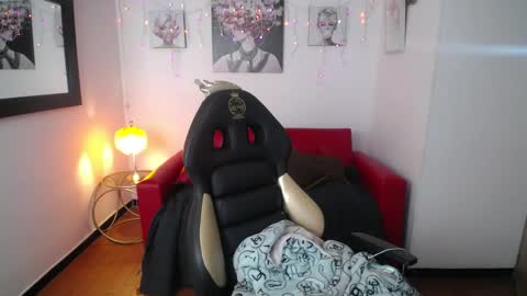 Sofia online show from February 13, 2:12 am
